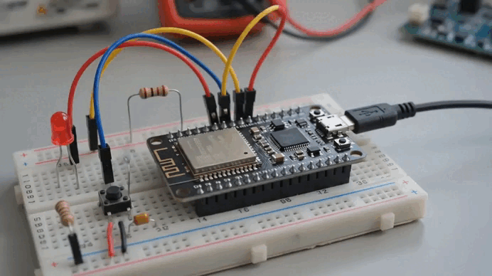 پروژه کنترل ال ای دی با esp32